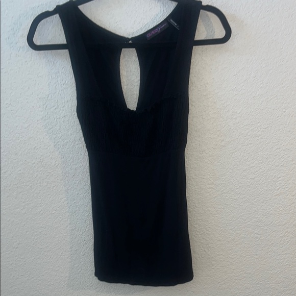 Guess Black Sleeveless Blouse - Picture 1 of 5